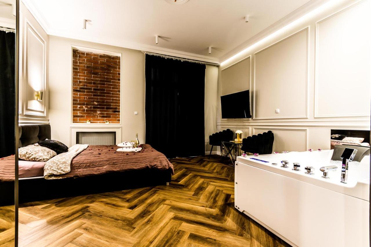 Luxury Jacuzzi Apartment Краків Екстер'єр фото